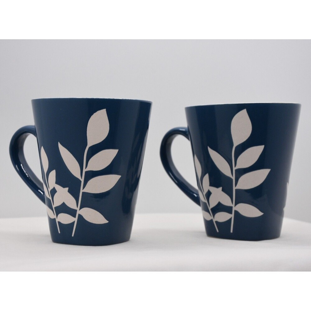 California Pantry Blue with White Etched Leaves 10 oz Mug Cup